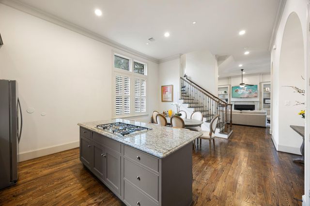 310 W Bell Street, Houston, TX 77019