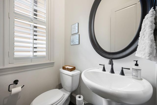 310 W Bell Street, Houston, TX 77019