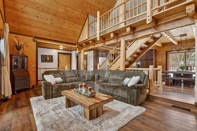 724 Spruce Hollow Drive, Middleville, MI 49333