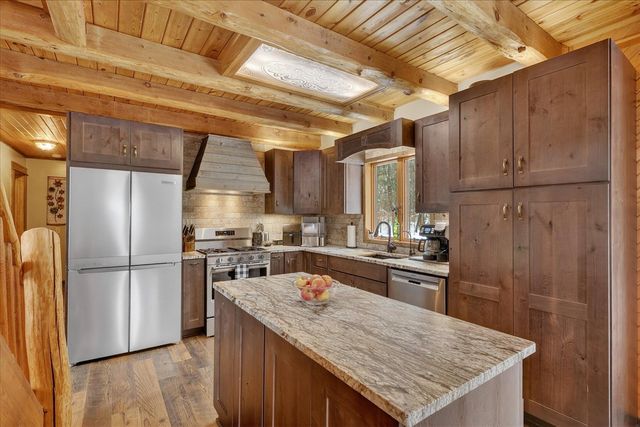 724 Spruce Hollow Drive, Middleville, MI 49333