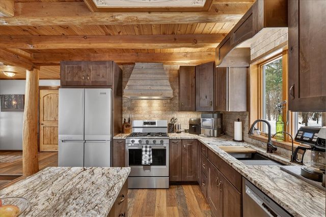 724 Spruce Hollow Drive, Middleville, MI 49333