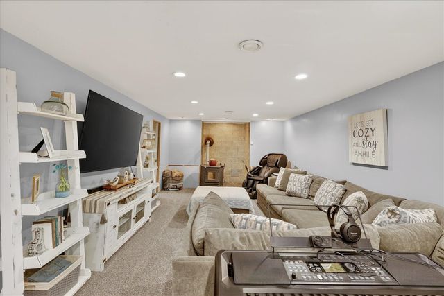 724 Spruce Hollow Drive, Middleville, MI 49333