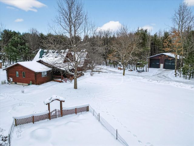 724 Spruce Hollow Drive, Middleville, MI 49333