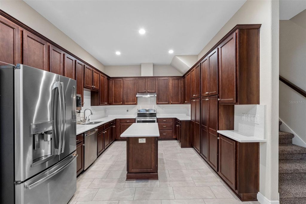 Image 6 of property listing at 29943 GANGA WAY, Wesley Chapel, FL 33543