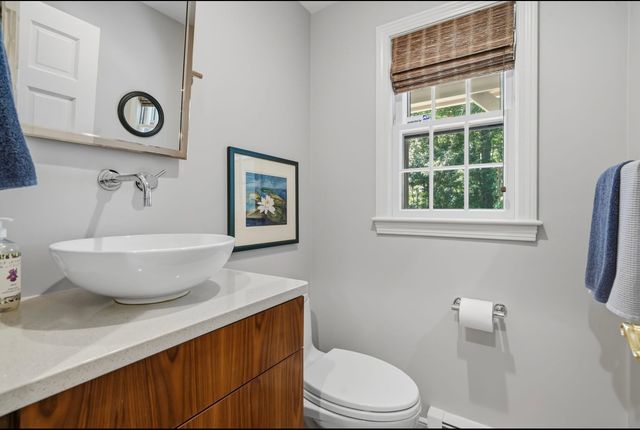 536 Longley Rd, Groton, MA 01450