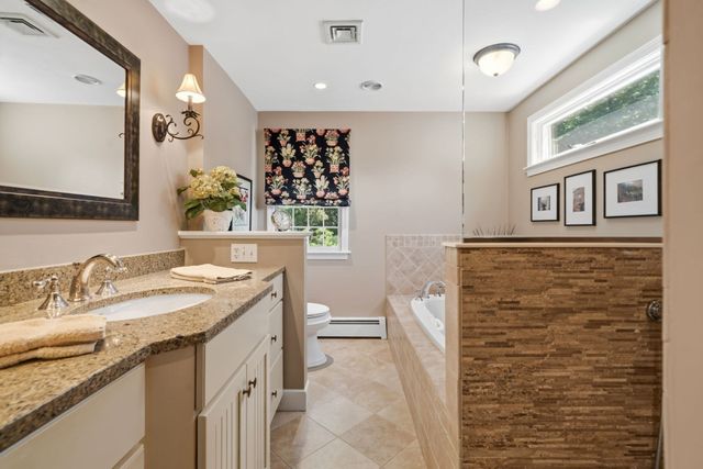 536 Longley Rd, Groton, MA 01450