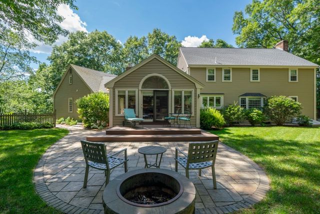 536 Longley Rd, Groton, MA 01450