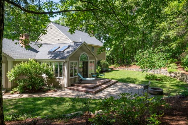 536 Longley Rd, Groton, MA 01450