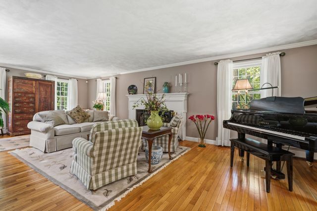 536 Longley Rd, Groton, MA 01450