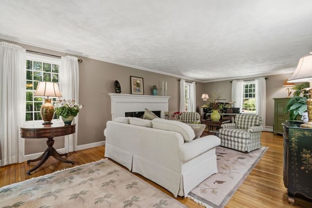 536 Longley Rd, Groton, MA 01450