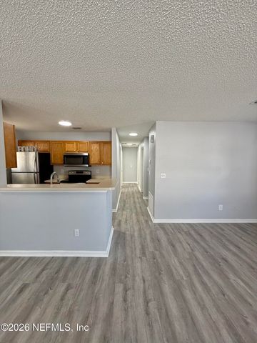 3674 HONEYDEW Lane, Jacksonville, FL 32206