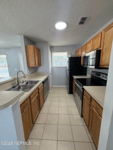 3674 HONEYDEW Lane, Jacksonville, FL 32206