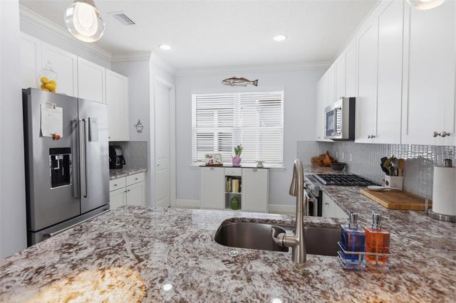 188 OLD MOSS CIRCLE, Deland, FL 32724