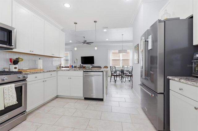 188 OLD MOSS CIRCLE, Deland, FL 32724