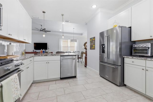 188 OLD MOSS CIRCLE, Deland, FL 32724