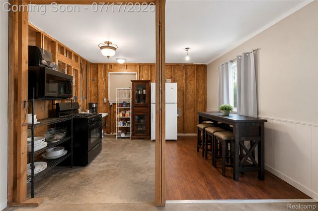 6871 Troy Street, Taylor, MI 48180