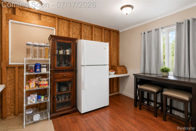 6871 Troy Street, Taylor, MI 48180