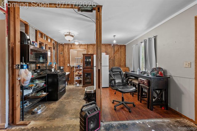 6871 Troy Street, Taylor, MI 48180
