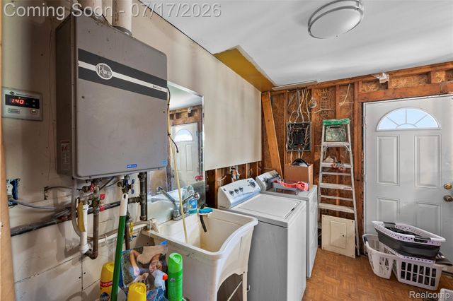 6871 Troy Street, Taylor, MI 48180