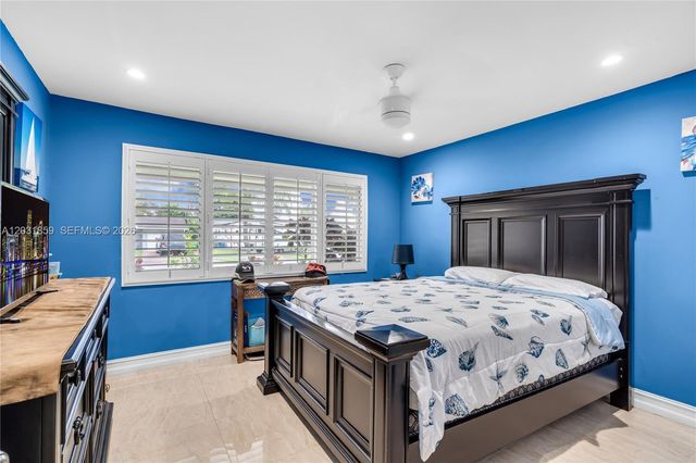 9770 NW 25th St, Sunrise, FL 33322