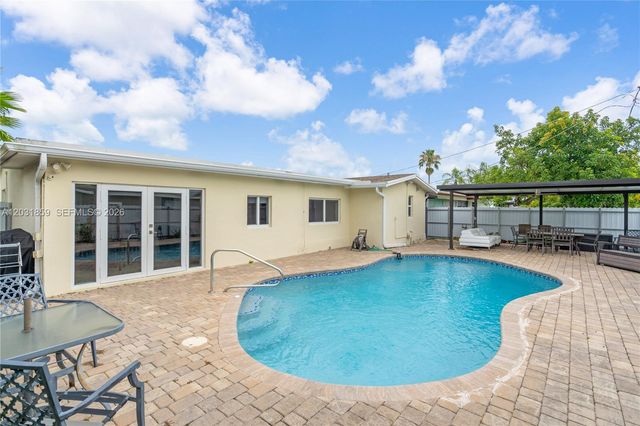 9770 NW 25th St, Sunrise, FL 33322