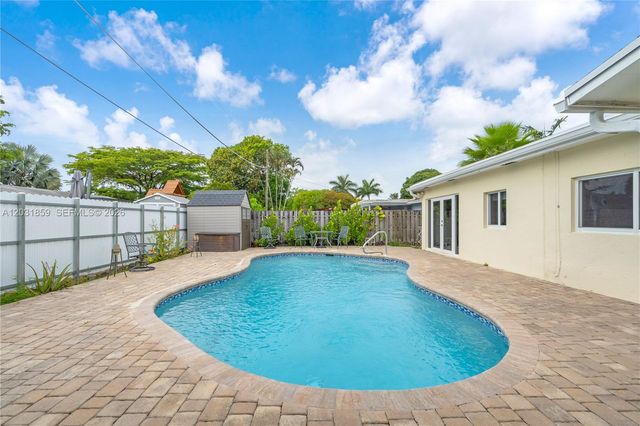 9770 NW 25th St, Sunrise, FL 33322