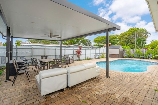 9770 NW 25th St, Sunrise, FL 33322