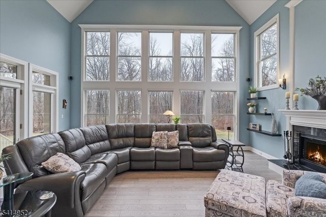 6 Mackenzie Ct, Sparta Twp., NJ 07871