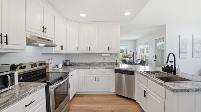 14 Ash Grove Rd, Fayetteville, TN 37334
