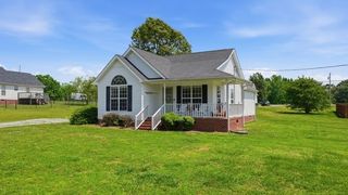 14 Ash Grove Rd, Fayetteville, TN 37334