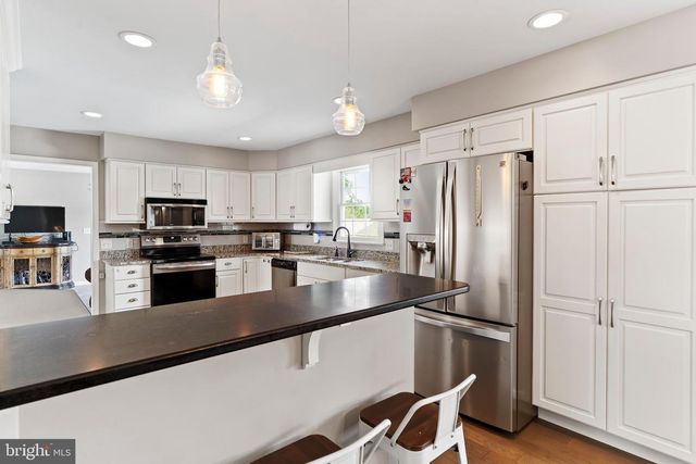 708 CARRIAGE LN, Mechanicsburg, PA 17050