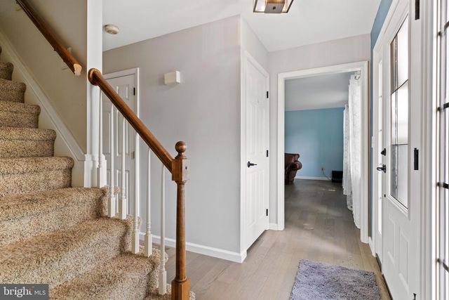 708 CARRIAGE LN, Mechanicsburg, PA 17050