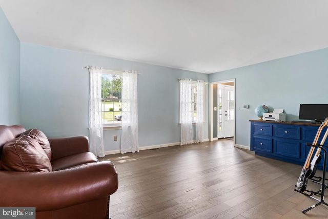 708 CARRIAGE LN, Mechanicsburg, PA 17050