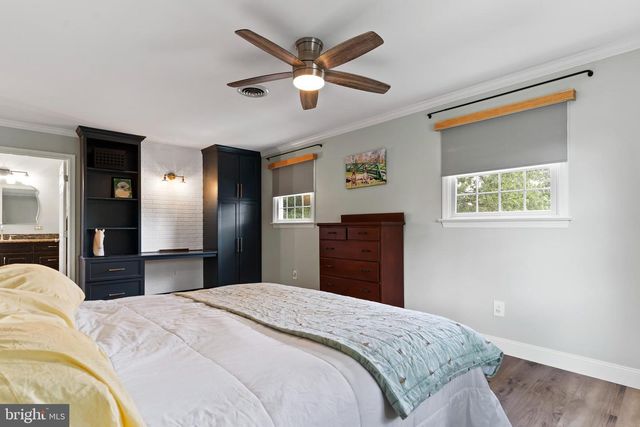 708 CARRIAGE LN, Mechanicsburg, PA 17050