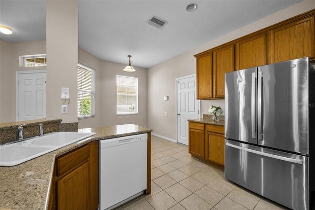 3304 COVERED BRIDGE DRIVE E, Dunedin, FL 34698