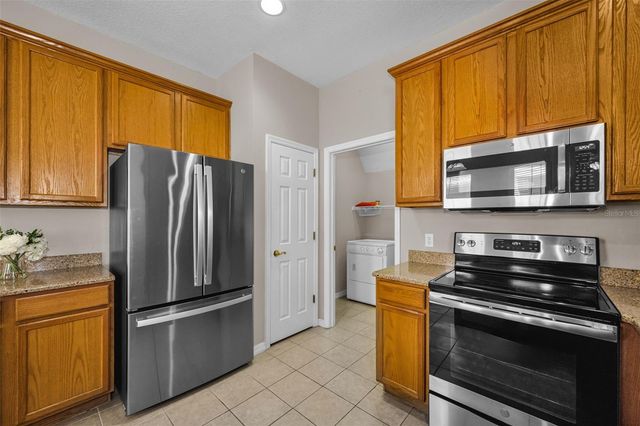 3304 COVERED BRIDGE DRIVE E, Dunedin, FL 34698