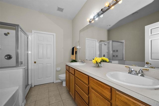 3304 COVERED BRIDGE DRIVE E, Dunedin, FL 34698