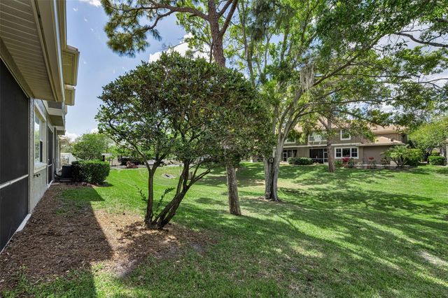 3304 COVERED BRIDGE DRIVE E, Dunedin, FL 34698