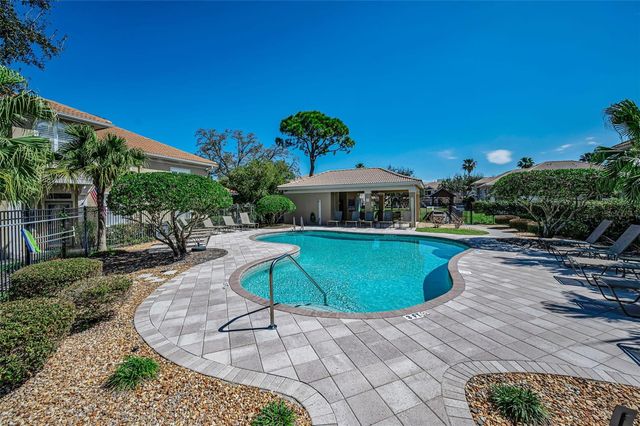 3304 COVERED BRIDGE DRIVE E, Dunedin, FL 34698