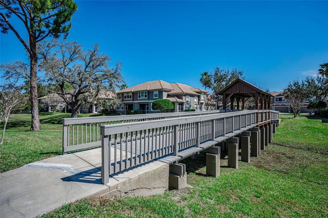 3304 COVERED BRIDGE DRIVE E, Dunedin, FL 34698