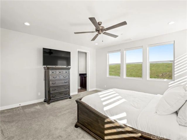 4483 Crown Bluffs Drive, Madera, CA 93636