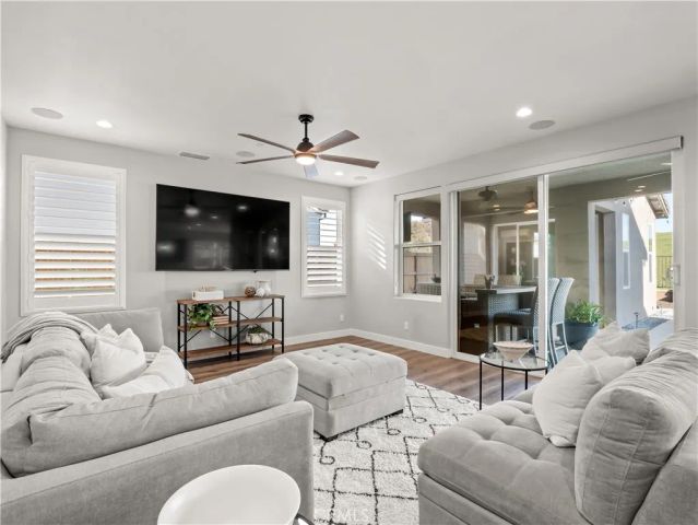 4483 Crown Bluffs Drive, Madera, CA 93636