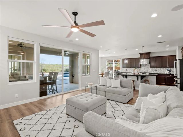 4483 Crown Bluffs Drive, Madera, CA 93636