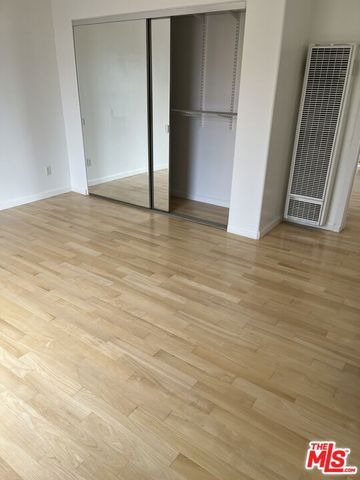 1457 S Holt Avenue, Los Angeles, CA 90035