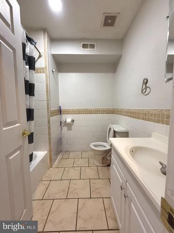 826 WASHINGTON AVE, Philadelphia, PA 19147