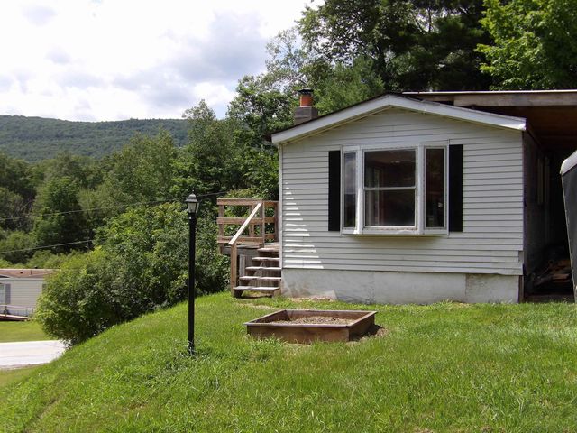 124 Clarendon Road, Wallingford, VT 05773