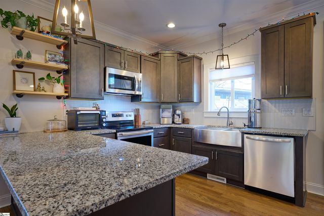 4 Vest Street, Travelers Rest, SC 29690