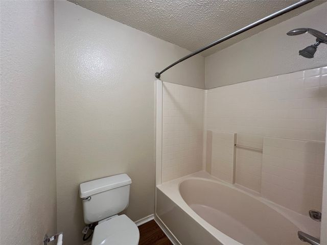 2213 Rolling Creek Run, Fort Worth, TX 76108