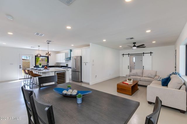 511 E Oregon Avenue, Phoenix, AZ 85012