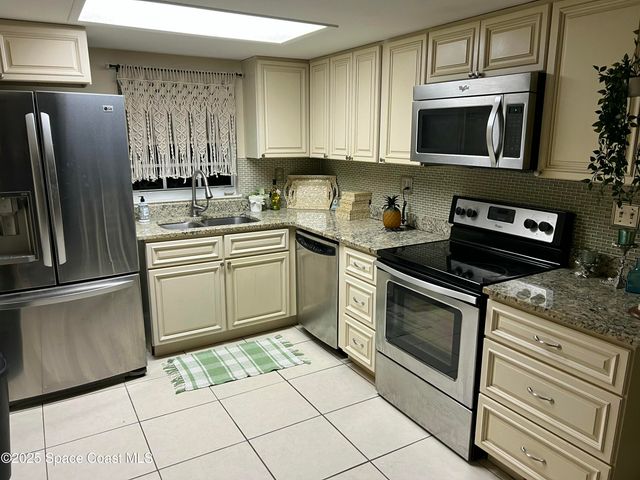 103 Bristol Lane 103, Melbourne, FL 32935